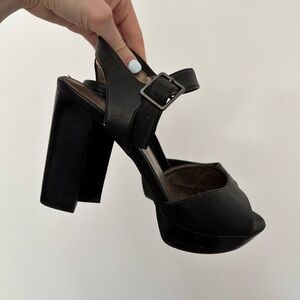 Moda Spana Black Platform Heels with Ankle Strap
